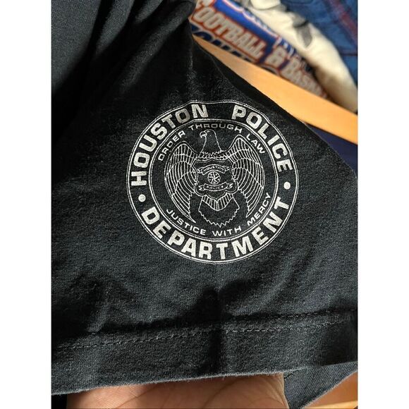 Vintage 90s DARE To Resist Drugs & Violence Tee - Picture 3 of 5